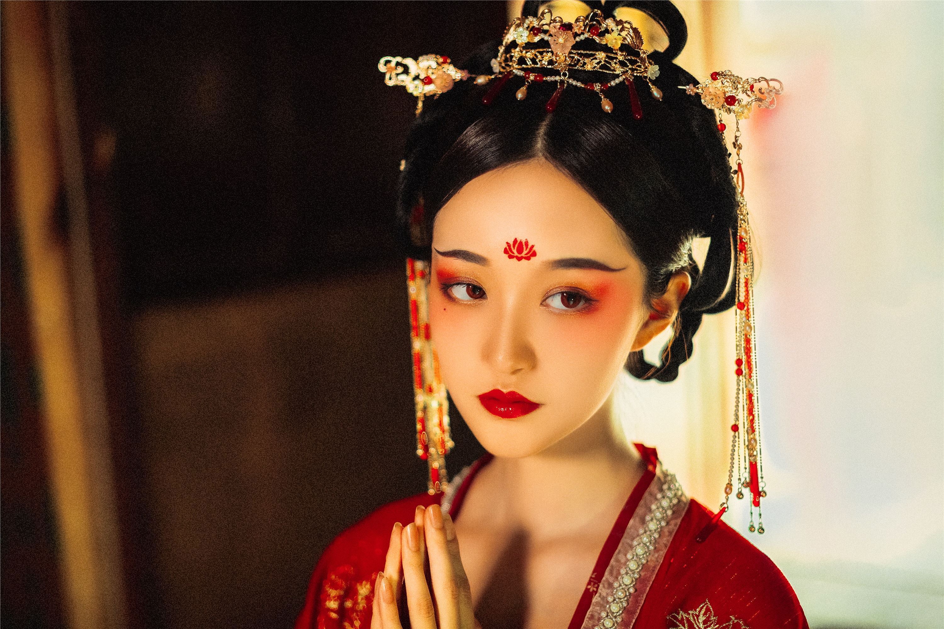 YITUYU艺图语 2021.08.23 梦千年 沧霁桔梗